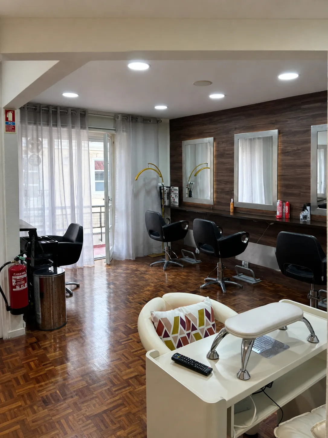 Beauty Port salon interior
